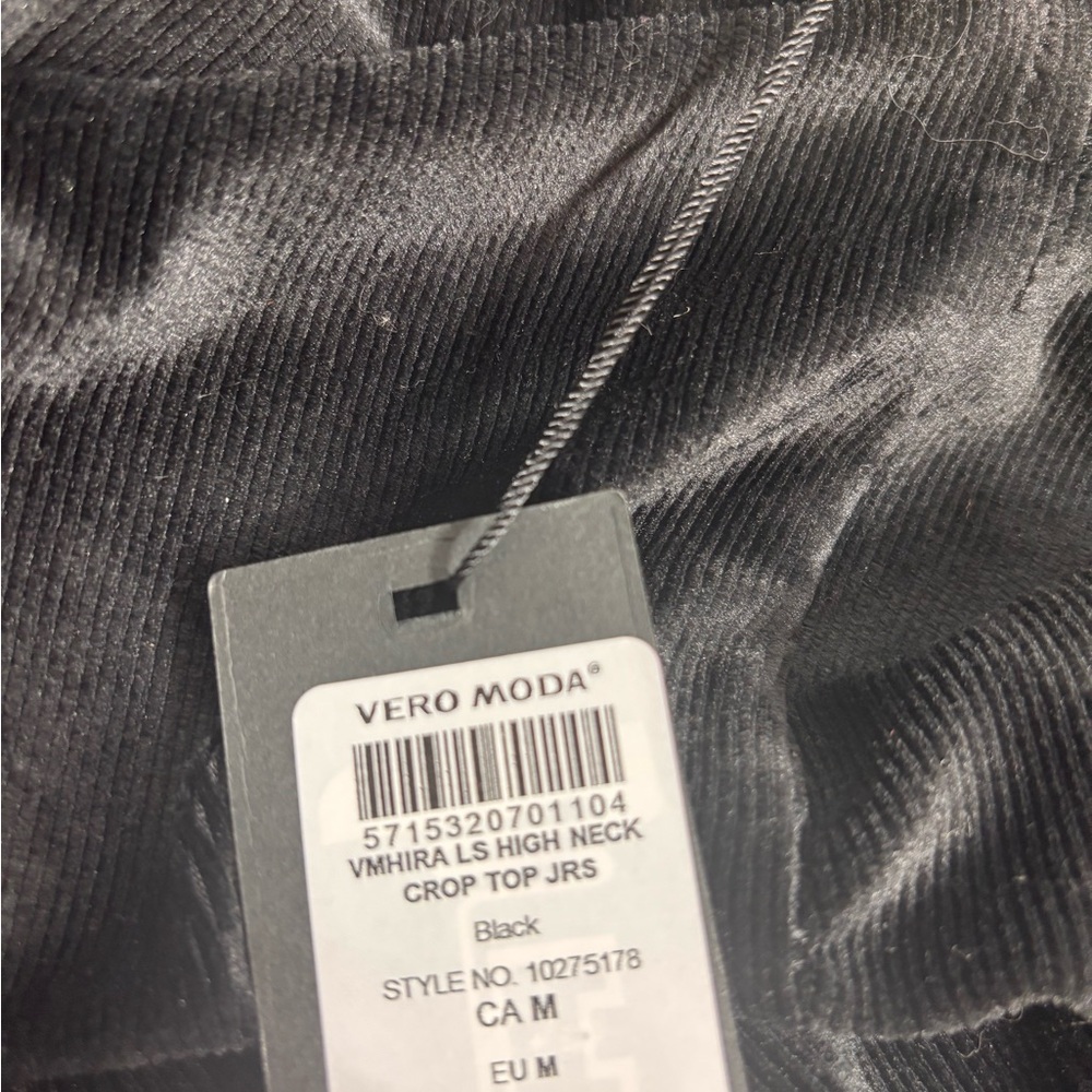 NET Vero Moda Velvet Missis Medium Shorter Torso Long Sleeve Top - Picture 3 of 5